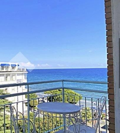 Residence Cristallo Alassio Exterior photo